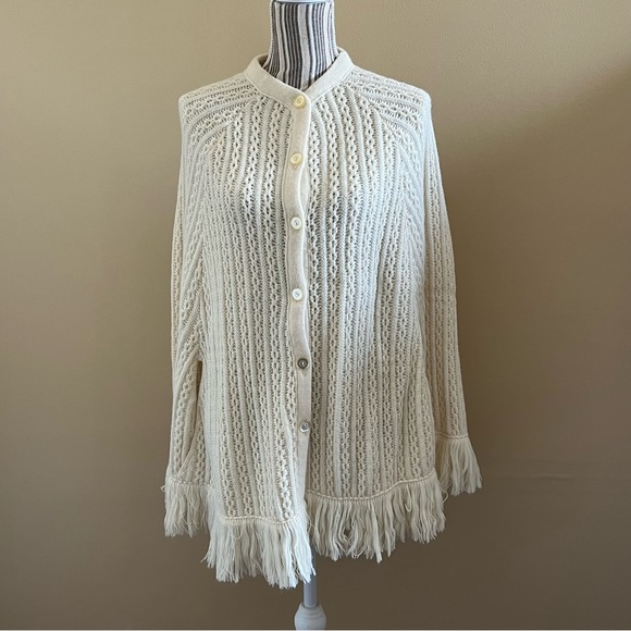 Vintage Sally Gee Women’s Cream Knit Boho Hippie Button Up Poncho Fit Up To XL - Picture 1 of 11